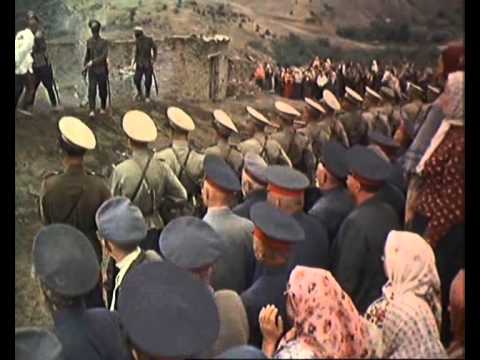 Расстрел коммунистов. Кадр из фильма "Тихий Дон" (1957 года)