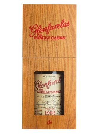 виски Glenfarclas The Family Cask, wooden box