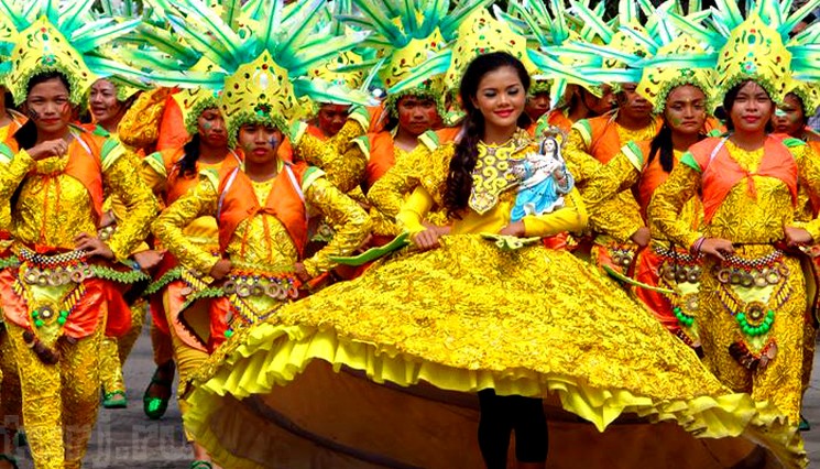 фишки дня - 12 марта, Всемирный день ананаса, фестиваль ананасов Лампанг Таиланд