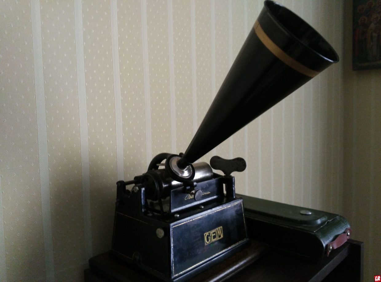 фонограф, пластинки, предшественник граммофона