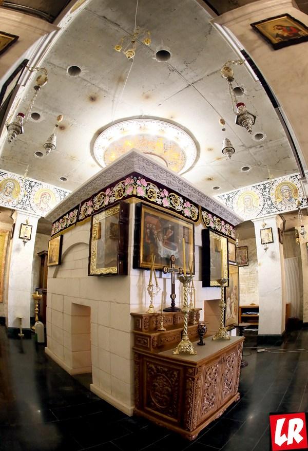 Введенский скит, монастырь в Томашовке, храм Успения Богородицы