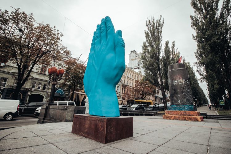 Синяя рука, Киев, Украина, Богдан Раца, Бульвар Шевченко 