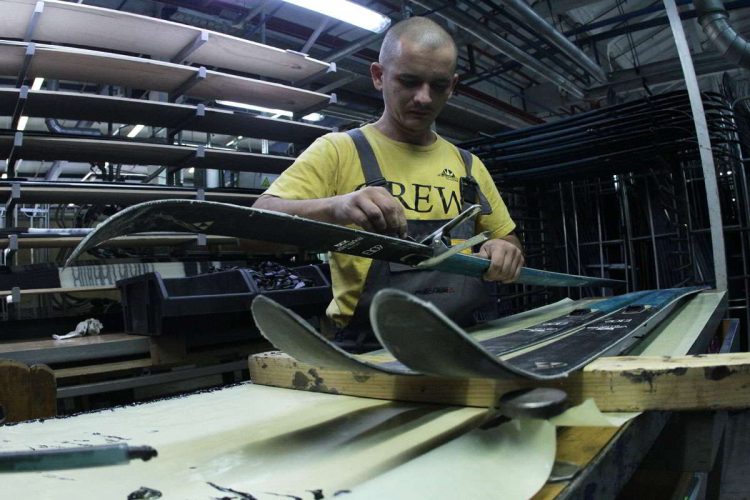 фабрика лыжи производство украина мукачево