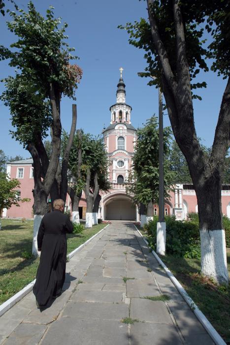 донской монастырь, Патриарх Тихон, раскол церкви, обновленческое движение