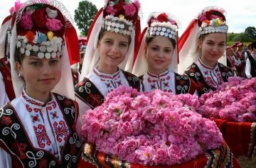 фишки дня, фестиваль роз Болгария