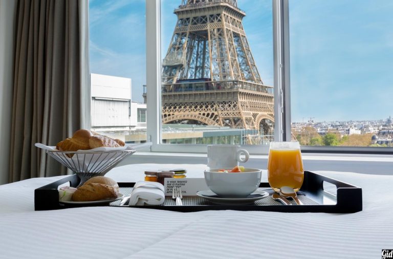 Pullman Paris Tour Eiffel, отели Парижа, отели с видом на Эйфелеву башню, Париж, Франция, вид из окна